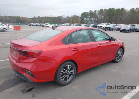 2023 Kia Forte Lxs z USA, uszkodzony, nr VIN 3KPF24AD2PE504564